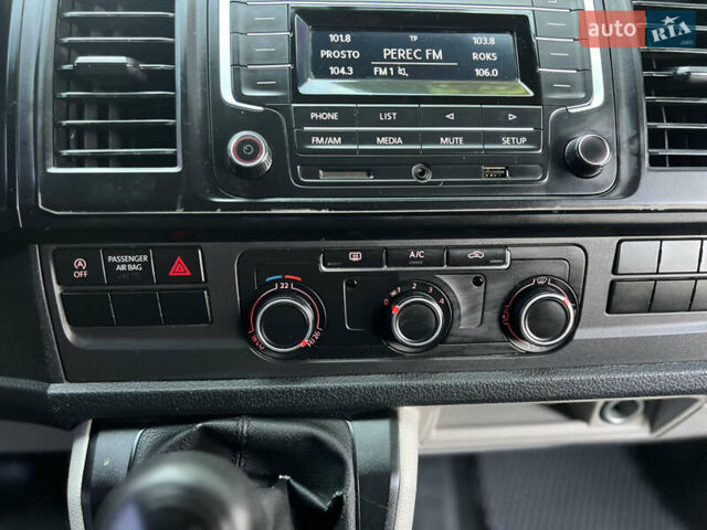 Білий Фольксваген Transporter, об'ємом двигуна 1.97 л та пробігом 220 тис. км за 15900 $, фото 30 на Automoto.ua