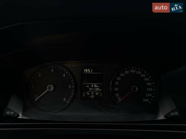 Белый Фольксваген Transporter, объемом двигателя 1.97 л и пробегом 241 тыс. км за 20800 $, фото 19 на Automoto.ua
