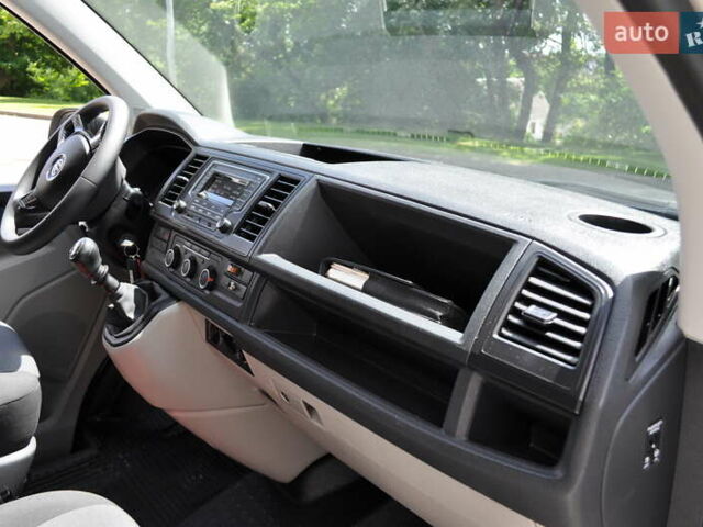 Белый Фольксваген Transporter, объемом двигателя 2 л и пробегом 210 тыс. км за 24800 $, фото 64 на Automoto.ua