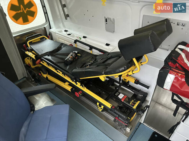 Білий Фольксваген Transporter, об'ємом двигуна 2 л та пробігом 226 тис. км за 29999 $, фото 12 на Automoto.ua