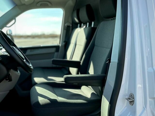 Білий Фольксваген Transporter, об'ємом двигуна 2 л та пробігом 243 тис. км за 19900 $, фото 8 на Automoto.ua