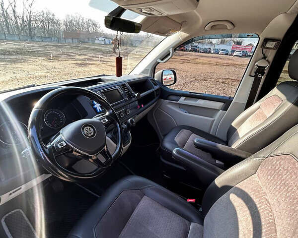 Білий Фольксваген Transporter, об'ємом двигуна 1.97 л та пробігом 296 тис. км за 18599 $, фото 6 на Automoto.ua