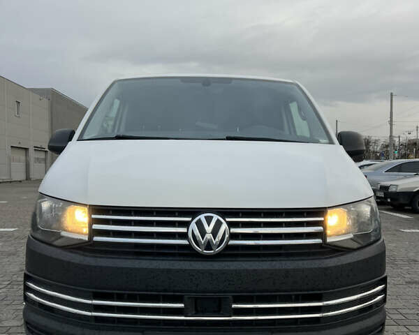 Белый Фольксваген Transporter, объемом двигателя 1.97 л и пробегом 430 тыс. км за 18800 $, фото 1 на Automoto.ua