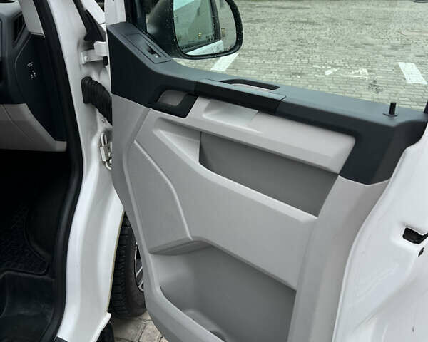 Белый Фольксваген Transporter, объемом двигателя 1.97 л и пробегом 430 тыс. км за 18800 $, фото 20 на Automoto.ua