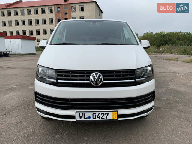 Белый Фольксваген Transporter, объемом двигателя 2 л и пробегом 315 тыс. км за 22500 $, фото 1 на Automoto.ua