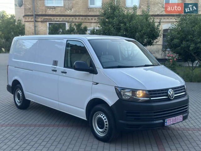 Белый Фольксваген Transporter, объемом двигателя 2 л и пробегом 219 тыс. км за 16700 $, фото 1 на Automoto.ua