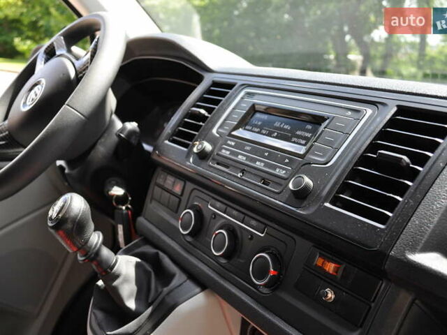 Белый Фольксваген Transporter, объемом двигателя 2 л и пробегом 210 тыс. км за 24800 $, фото 65 на Automoto.ua