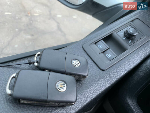 Белый Фольксваген Transporter, объемом двигателя 2 л и пробегом 315 тыс. км за 22500 $, фото 17 на Automoto.ua