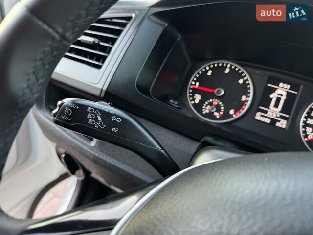 Білий Фольксваген Transporter, об'ємом двигуна 2 л та пробігом 253 тис. км за 18900 $, фото 34 на Automoto.ua