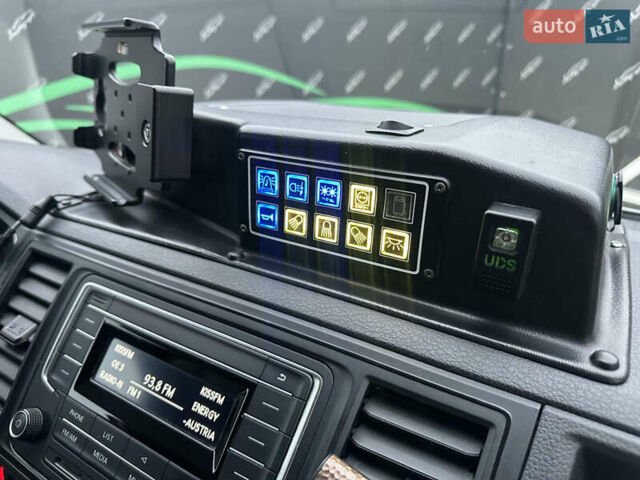 Білий Фольксваген Transporter, об'ємом двигуна 2 л та пробігом 226 тис. км за 29999 $, фото 20 на Automoto.ua