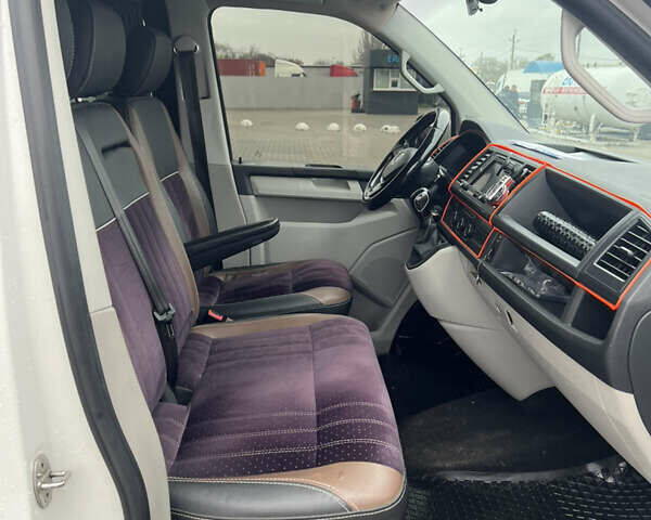 Белый Фольксваген Transporter, объемом двигателя 1.97 л и пробегом 1 тыс. км за 25500 $, фото 13 на Automoto.ua