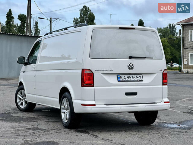 Белый Фольксваген Transporter, объемом двигателя 1.97 л и пробегом 313 тыс. км за 19500 $, фото 3 на Automoto.ua