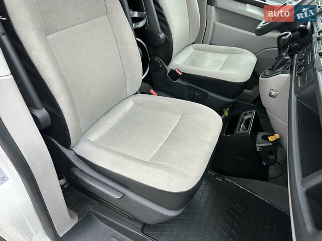 Білий Фольксваген Transporter, об'ємом двигуна 2 л та пробігом 226 тис. км за 29999 $, фото 23 на Automoto.ua