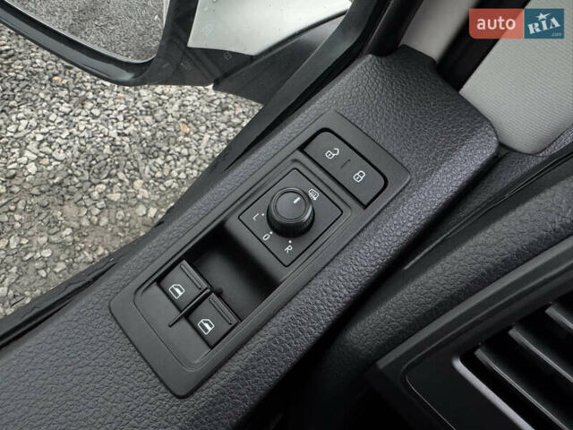 Белый Фольксваген Transporter, объемом двигателя 1.97 л и пробегом 241 тыс. км за 20800 $, фото 20 на Automoto.ua