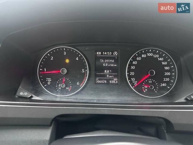 Белый Фольксваген Transporter, объемом двигателя 2 л и пробегом 306 тыс. км за 34500 $, фото 7 на Automoto.ua