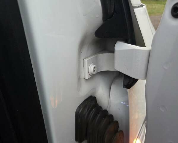 Білий Фольксваген Transporter, об'ємом двигуна 1.97 л та пробігом 218 тис. км за 23499 $, фото 48 на Automoto.ua