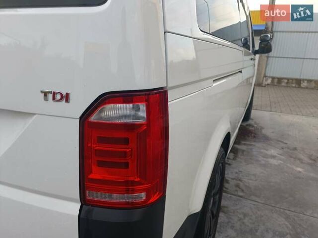 Білий Фольксваген Transporter, об'ємом двигуна 2 л та пробігом 243 тис. км за 24200 $, фото 26 на Automoto.ua