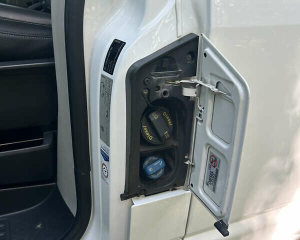 Белый Фольксваген Transporter, объемом двигателя 1.97 л и пробегом 241 тыс. км за 27200 $, фото 67 на Automoto.ua