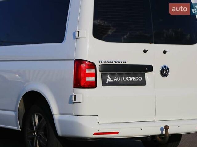 Білий Фольксваген Transporter, об'ємом двигуна 2 л та пробігом 321 тис. км за 19900 $, фото 6 на Automoto.ua