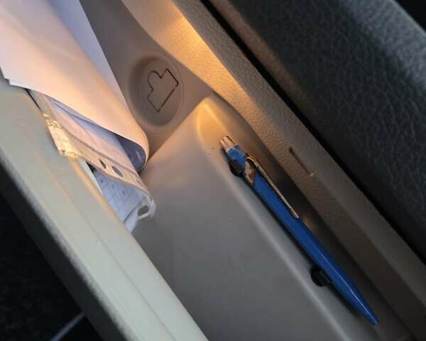 Білий Фольксваген Transporter, об'ємом двигуна 1.97 л та пробігом 218 тис. км за 23499 $, фото 46 на Automoto.ua