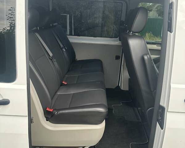 Белый Фольксваген Transporter, объемом двигателя 1.97 л и пробегом 199 тыс. км за 32500 $, фото 2 на Automoto.ua