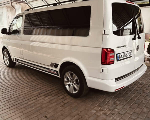 Білий Фольксваген Transporter, об'ємом двигуна 2 л та пробігом 238 тис. км за 31500 $, фото 9 на Automoto.ua