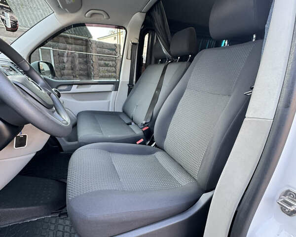 Білий Фольксваген Transporter, об'ємом двигуна 1.97 л та пробігом 247 тис. км за 26000 $, фото 22 на Automoto.ua