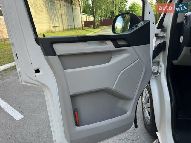 Белый Фольксваген Transporter, объемом двигателя 2 л и пробегом 242 тыс. км за 18200 $, фото 20 на Automoto.ua