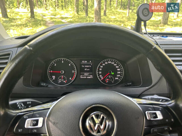 Белый Фольксваген Transporter, объемом двигателя 1.97 л и пробегом 241 тыс. км за 27200 $, фото 23 на Automoto.ua