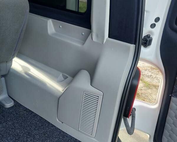 Белый Фольксваген Transporter, объемом двигателя 1.97 л и пробегом 282 тыс. км за 26000 $, фото 20 на Automoto.ua