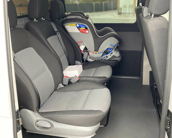 Білий Фольксваген Transporter, об'ємом двигуна 1.97 л та пробігом 250 тис. км за 24500 $, фото 2 на Automoto.ua
