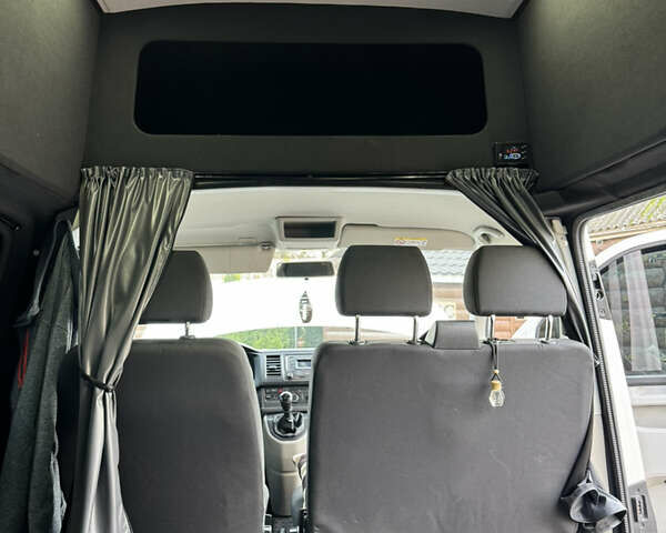 Білий Фольксваген Transporter, об'ємом двигуна 1.97 л та пробігом 247 тис. км за 26000 $, фото 36 на Automoto.ua