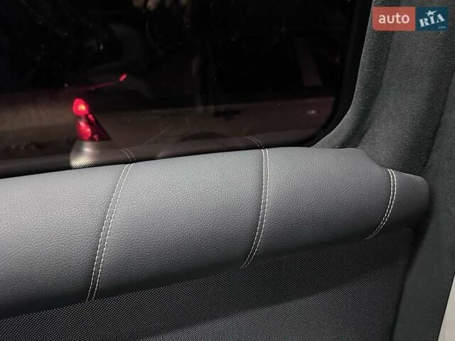 Белый Фольксваген Transporter, объемом двигателя 2 л и пробегом 306 тыс. км за 34500 $, фото 10 на Automoto.ua