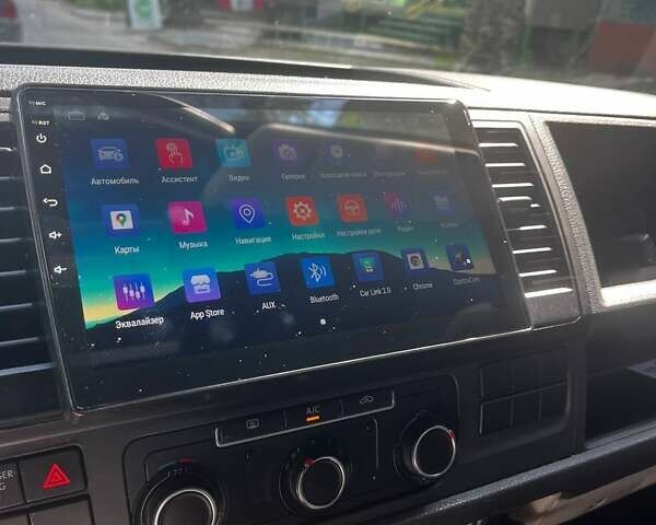 Белый Фольксваген Transporter, объемом двигателя 2 л и пробегом 262 тыс. км за 24500 $, фото 2 на Automoto.ua