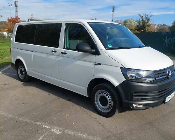Белый Фольксваген Transporter, объемом двигателя 1.97 л и пробегом 282 тыс. км за 26000 $, фото 1 на Automoto.ua
