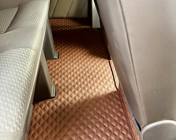 Білий Фольксваген Transporter, об'ємом двигуна 2 л та пробігом 238 тис. км за 31500 $, фото 30 на Automoto.ua