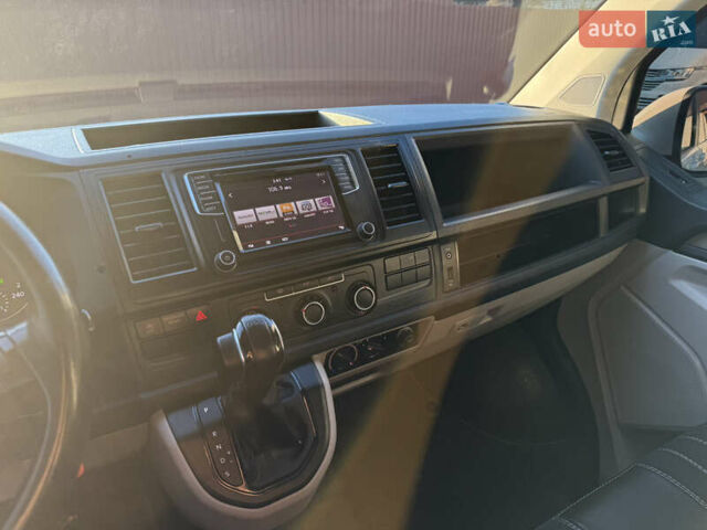 Білий Фольксваген Transporter, об'ємом двигуна 1.97 л та пробігом 239 тис. км за 26400 $, фото 94 на Automoto.ua