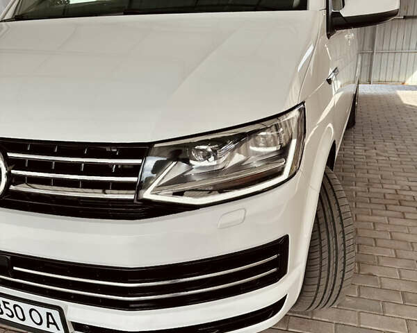 Білий Фольксваген Transporter, об'ємом двигуна 2 л та пробігом 238 тис. км за 31500 $, фото 5 на Automoto.ua