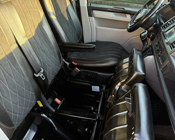 Білий Фольксваген Transporter, об'ємом двигуна 1.97 л та пробігом 239 тис. км за 26400 $, фото 80 на Automoto.ua