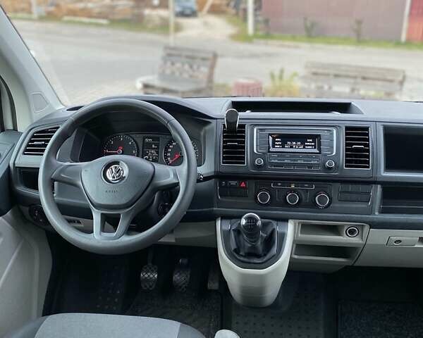 Білий Фольксваген Transporter, об'ємом двигуна 1.97 л та пробігом 250 тис. км за 24500 $, фото 1 на Automoto.ua