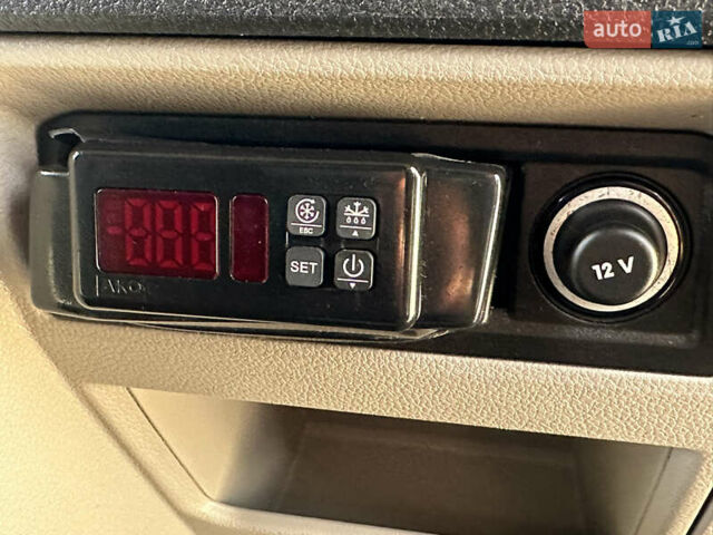 Белый Фольксваген Transporter, объемом двигателя 1.97 л и пробегом 210 тыс. км за 18700 $, фото 19 на Automoto.ua