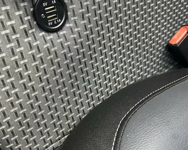 Белый Фольксваген Transporter, объемом двигателя 1.97 л и пробегом 241 тыс. км за 27200 $, фото 56 на Automoto.ua