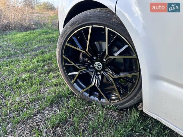 Белый Фольксваген Transporter, объемом двигателя 2 л и пробегом 306 тыс. км за 34500 $, фото 4 на Automoto.ua