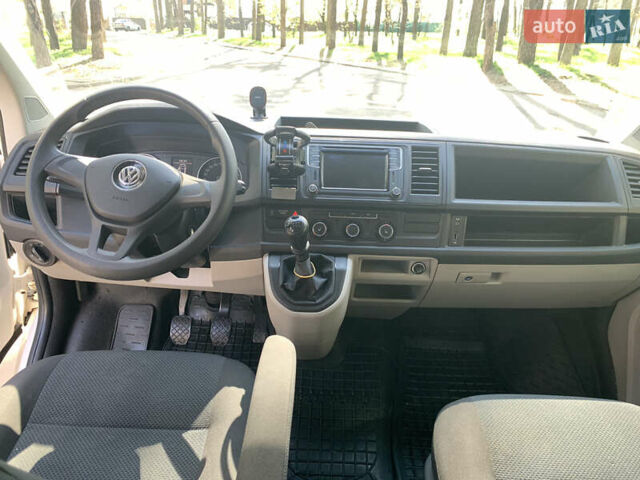Білий Фольксваген Transporter, об'ємом двигуна 2 л та пробігом 213 тис. км за 18900 $, фото 4 на Automoto.ua