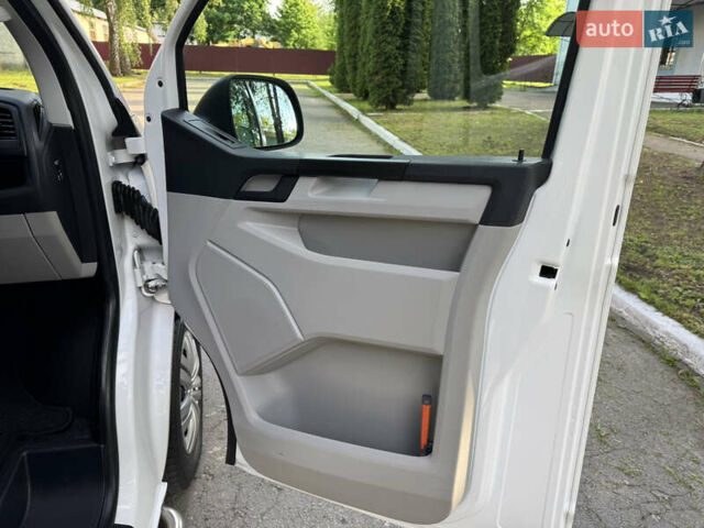 Белый Фольксваген Transporter, объемом двигателя 2 л и пробегом 242 тыс. км за 18200 $, фото 39 на Automoto.ua