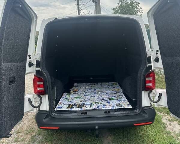 Белый Фольксваген Transporter, объемом двигателя 1.97 л и пробегом 199 тыс. км за 32500 $, фото 5 на Automoto.ua