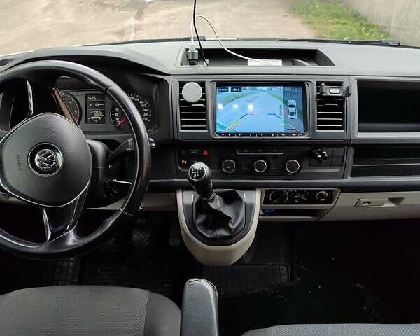 Фольксваген Transporter 2018 в Борисполе на Automoto.ua Белый Фольксваген Transporter, объемом двигателя 2 л и пробегом 197 тыс. км за 31672 $, фото 4 на Automoto.ua