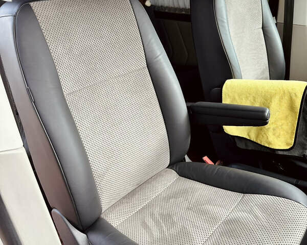 Білий Фольксваген Transporter, об'ємом двигуна 2 л та пробігом 238 тис. км за 31500 $, фото 21 на Automoto.ua