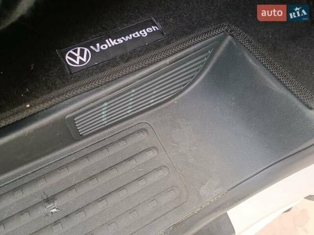 Білий Фольксваген Transporter, об'ємом двигуна 2 л та пробігом 243 тис. км за 24200 $, фото 29 на Automoto.ua
