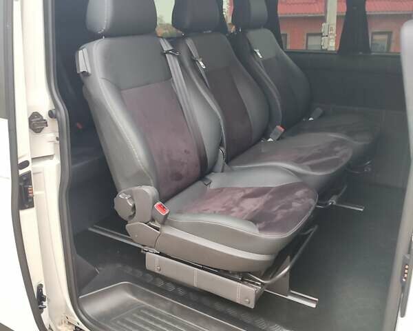 Белый Фольксваген Transporter, объемом двигателя 1.97 л и пробегом 228 тыс. км за 28000 $, фото 11 на Automoto.ua